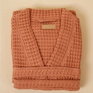 Nwt happy place brand the weightless waffle robe in terra cotta